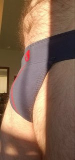 RedStripbulgeinsun20241112jpg.jpg
