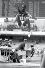 BOB BEAMON 1968 OLYMPICS.jpg