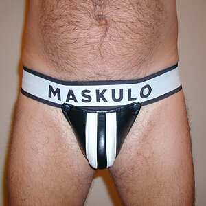 JK - Maskulo - Black (L) (1).JPG