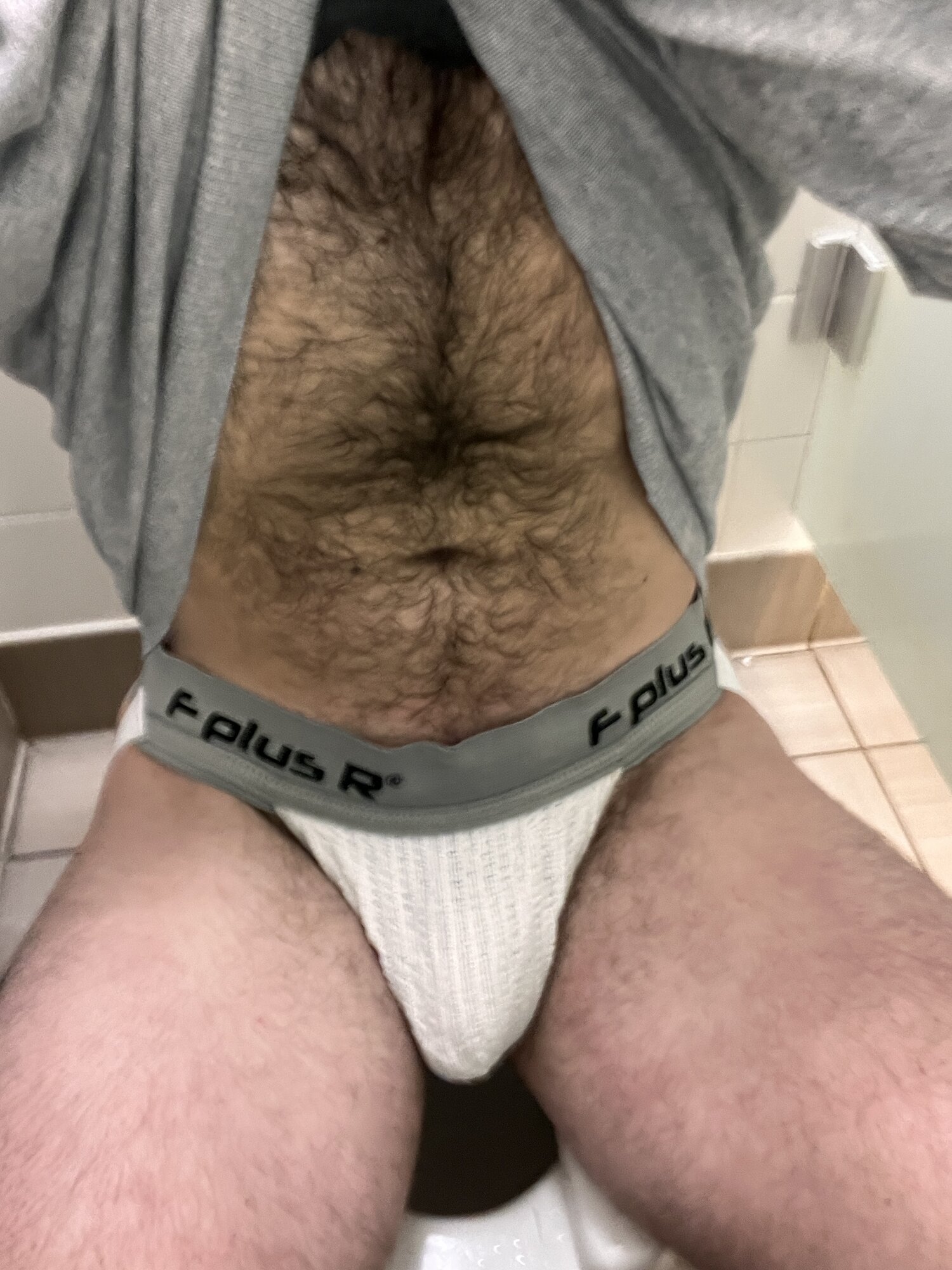 Hard workout = soaking wet fur and pouch 🐷